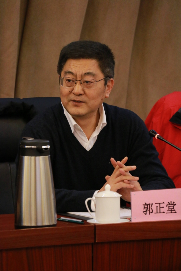 郭正堂副校长首先介绍了学校关于课程改革工作取得的成绩和未来设想