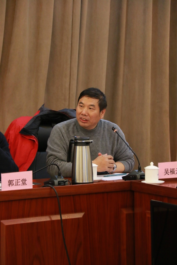 吴福元副院长主持会议